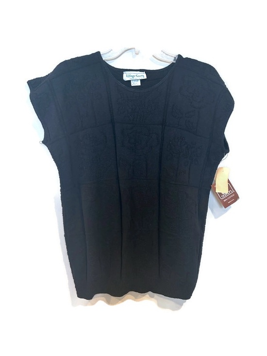 Tops - Vintage NWT Village Green cotton black boho floral pattern cottage core knit top